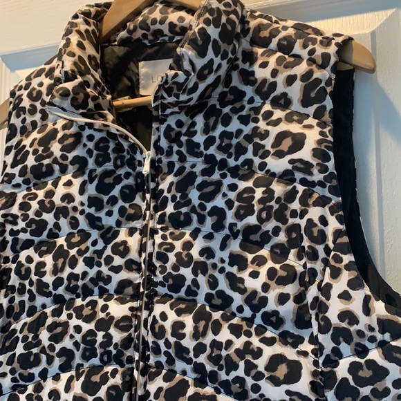 Loft Animal Print Vest size Large - Picture 2 of 6